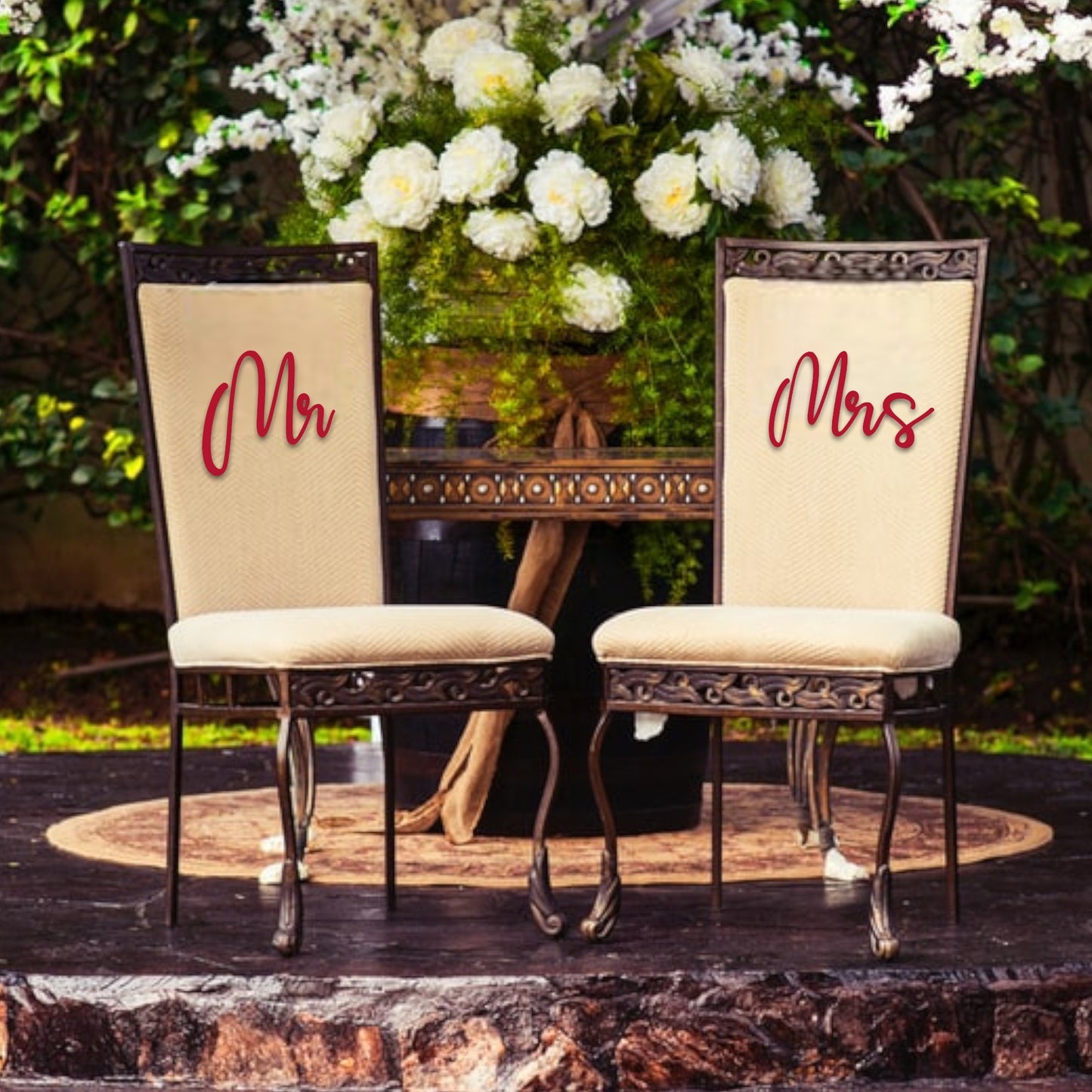 Schriftzug Mr & Mrs aus Holz in verschiedenen Farben und 5 Schriftarten